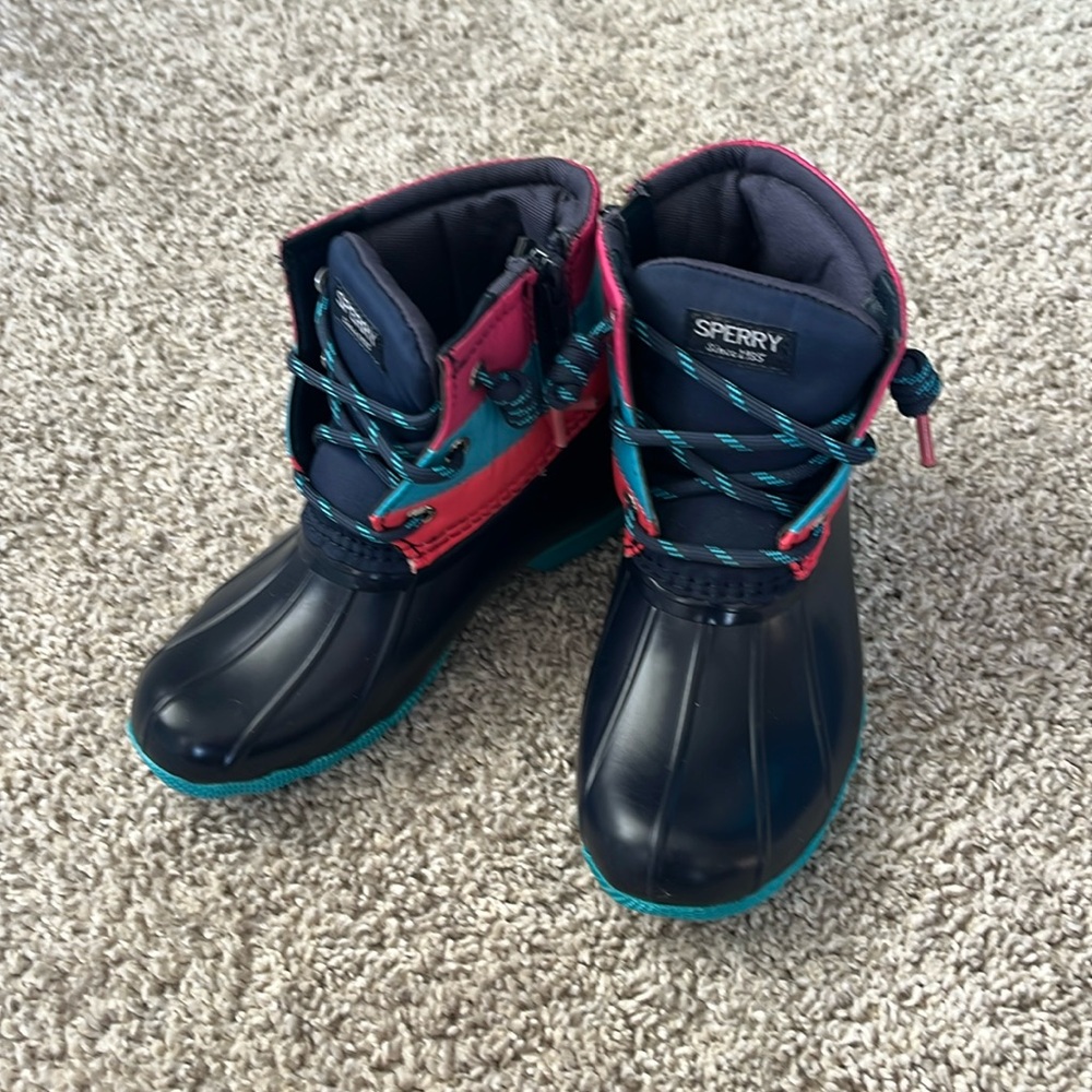 Sperry boots toddler sz 11